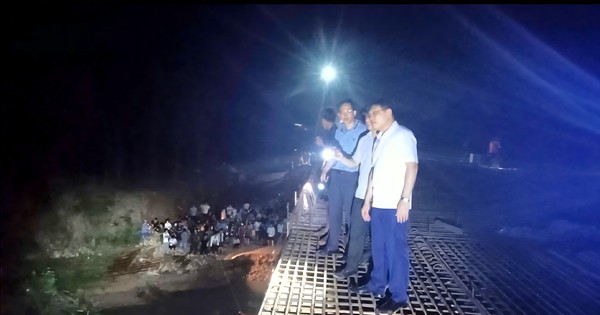 7 học sinh bị lũ cuốn: Hơn 1000 nhân lực, thợ lặn chuyên nghiệp chạy đua với thời gian tìm kiếm nạn nhân - Ảnh 8.