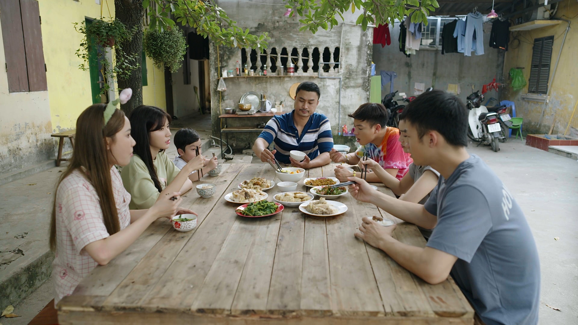 Duy Hưng và Lương Thu Trang "về chung một nhà" trong phim giờ vàng VTV- Ảnh 3.