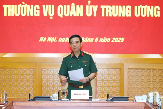 Quân ủy trung ương thảo luận về quân sự , Quốc phòng và nhiệm vụ quan trọng - Ảnh 2.
