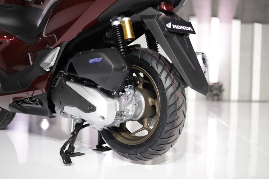 Đánh giá sâu về Honda PCX 2025: Thiết kế trẻ trung, công nghệ thông minh và hiệu suất ổn định- Ảnh 7. Đánh giá sâu về Honda PCX 2025: Thiết kế trẻ trung, công nghệ thông minh và hiệu suất ổn định- Ảnh 7.