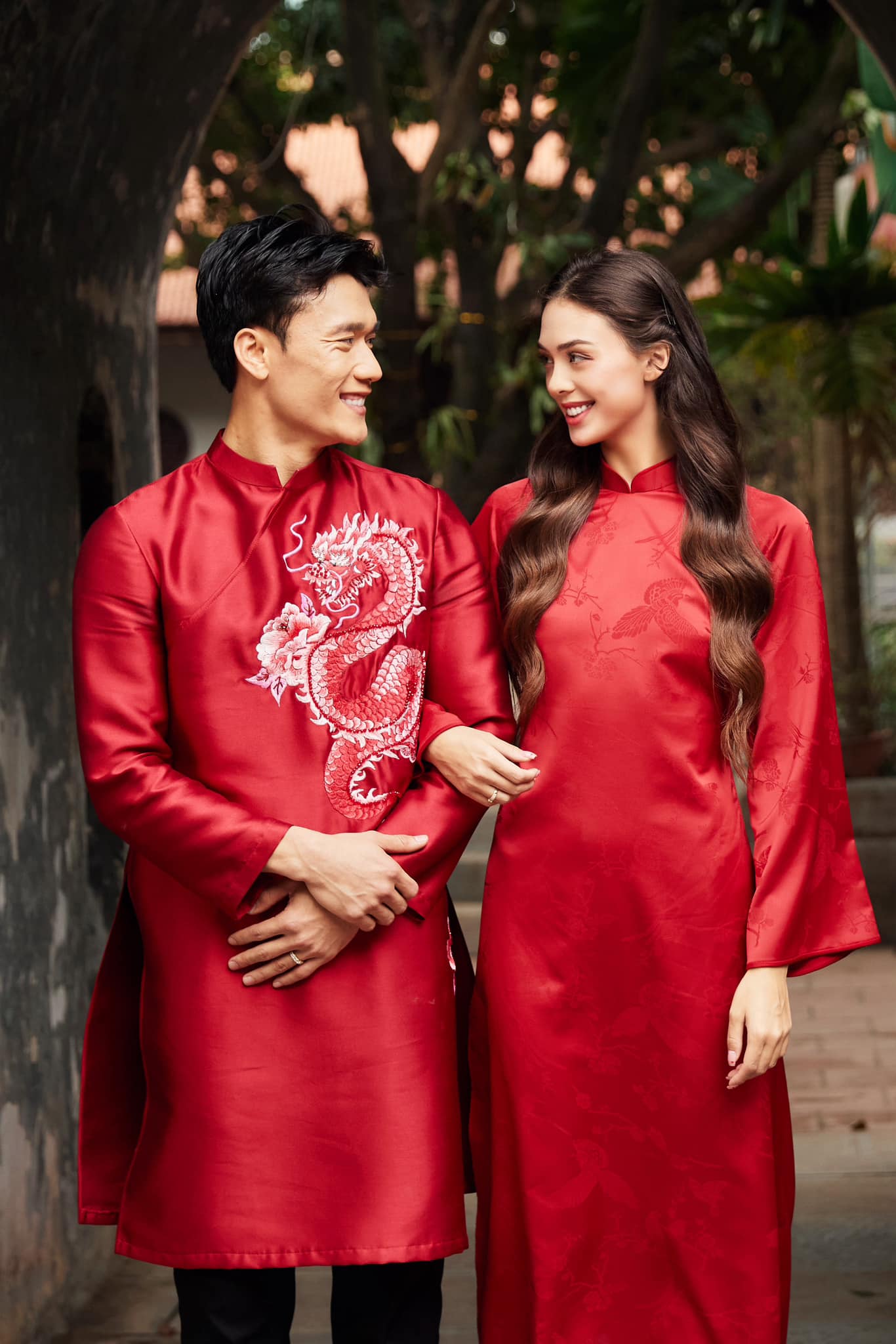 Vợ Tây của Bùi Tiến Dũng ghi điểm tuyệt đối bởi món quà siêu tinh tế tặng chồng, chuẩn "dâu Việt", 100 điểm chân thành! - Ảnh 5. Vợ Tây của Bùi Tiến Dũng ghi điểm tuyệt đối bởi món quà siêu tinh tế tặng chồng, chuẩn "dâu Việt", 100 điểm chân thành! - Ảnh 5.