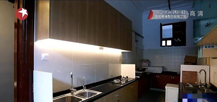 4 thành viên sống trong căn hộ 15m² phơi bày sự thật đáng sợ, diễn biến sau càng khiến người xem "nghẹt thở"! - Ảnh 4.