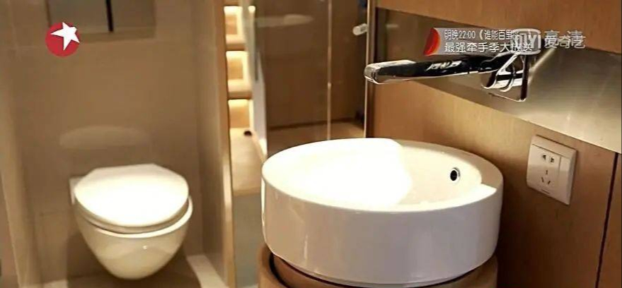 4 thành viên sống trong căn hộ 15m² phơi bày sự thật đáng sợ, diễn biến sau càng khiến người xem "nghẹt thở"! - Ảnh 8.