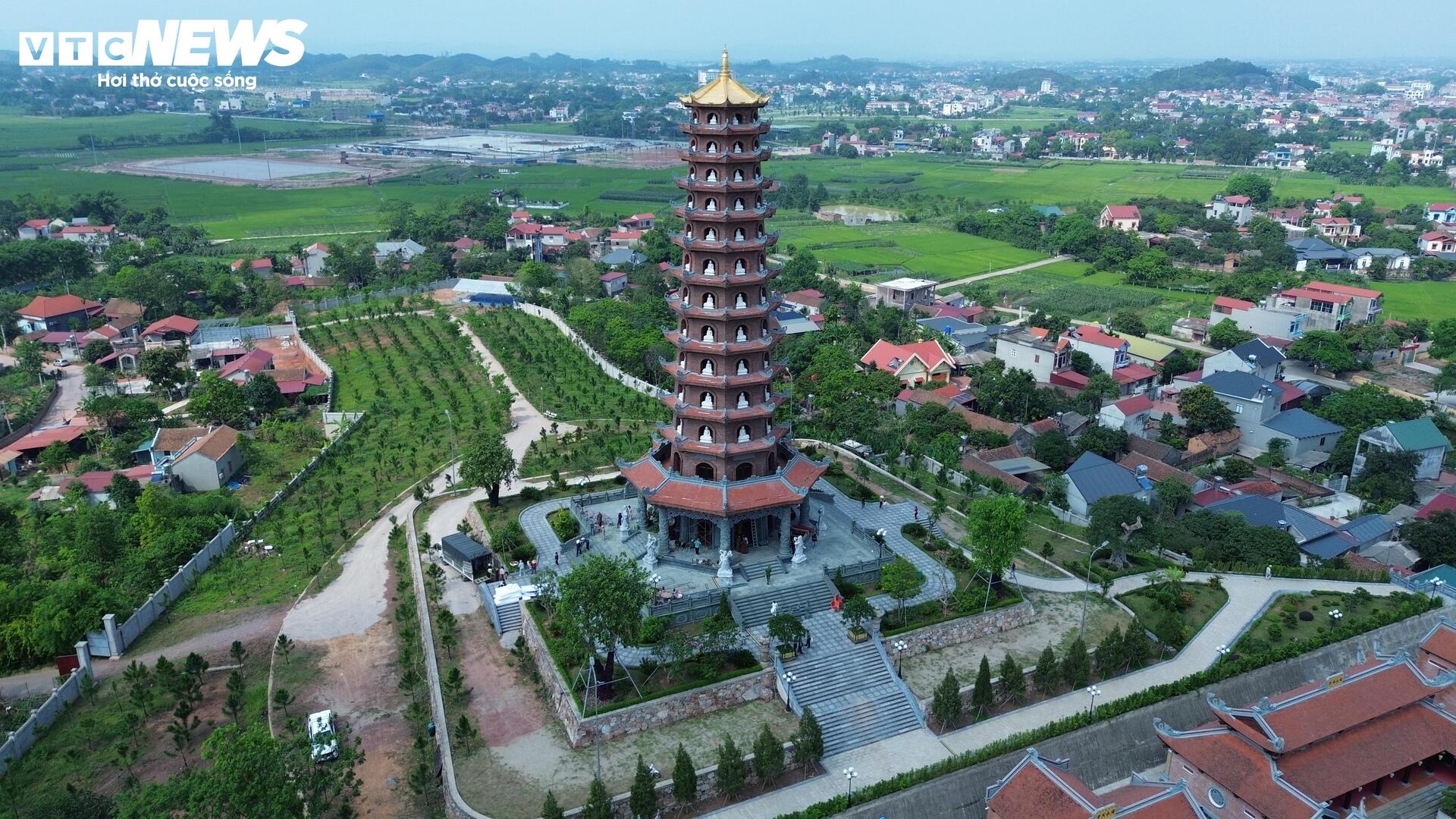 Chùa Phúc Sơn chuẩn bị 300 . 000 Suất ăn miễn phí cho phật tử chiêm bái xá lợi Phật - Ảnh 1.