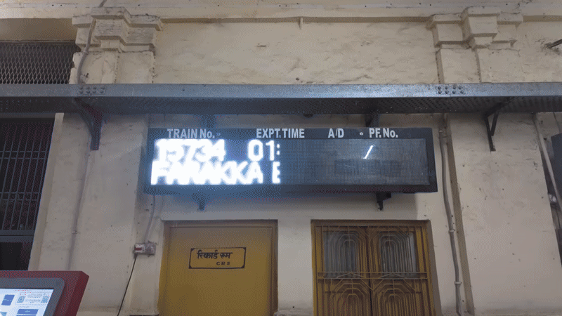 Cô gái lần đầu đi tàu hoả ở Ấn Độ một mình, phải thốt lên: "Đây là trải nghiệm tồi tệ nhất cuộc đời tôi!" - Ảnh 2.