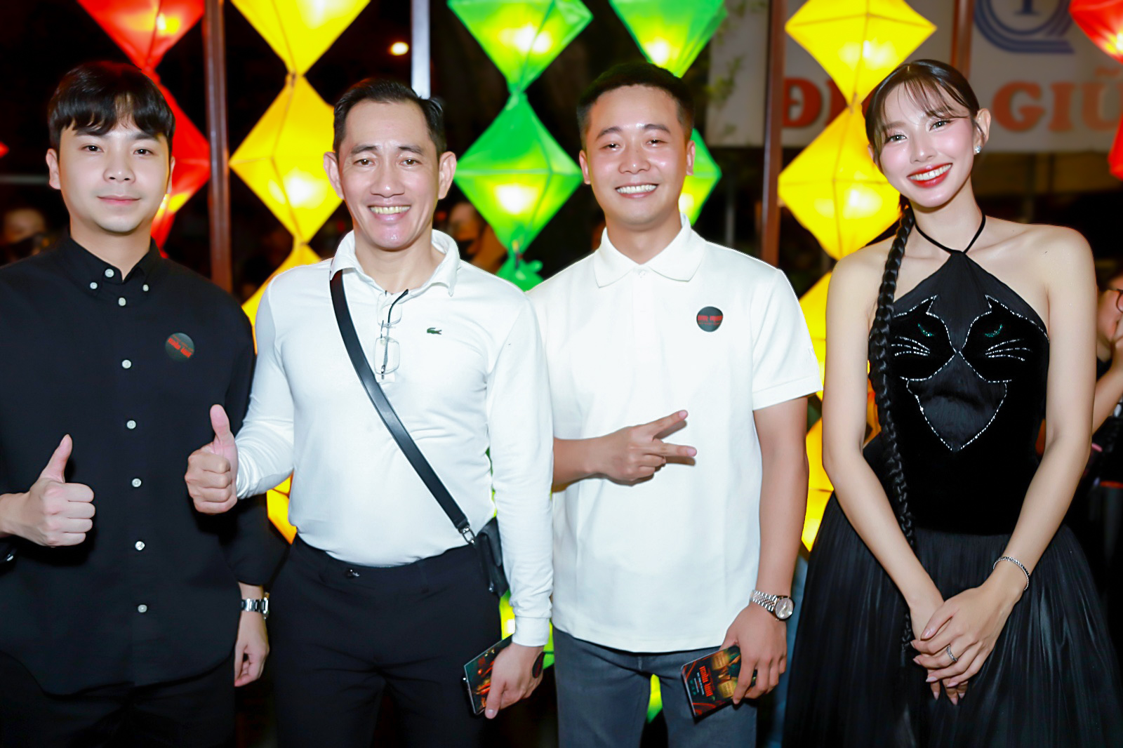 Clip cận thái độ lạ của Thuỳ Tiên trong lần cuối cùng công khai lộ diện bên Quang Linh Vlogs trước khi bị bắt - Ảnh 5.