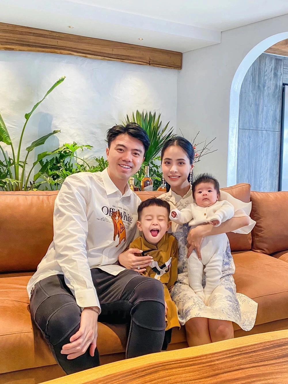 Nữ nghệ sĩ ở nhà 350m2 đẹp như resort tại Cầu Giấy, hôn nhân viên mãn bên chồng gia thế - Ảnh 6.