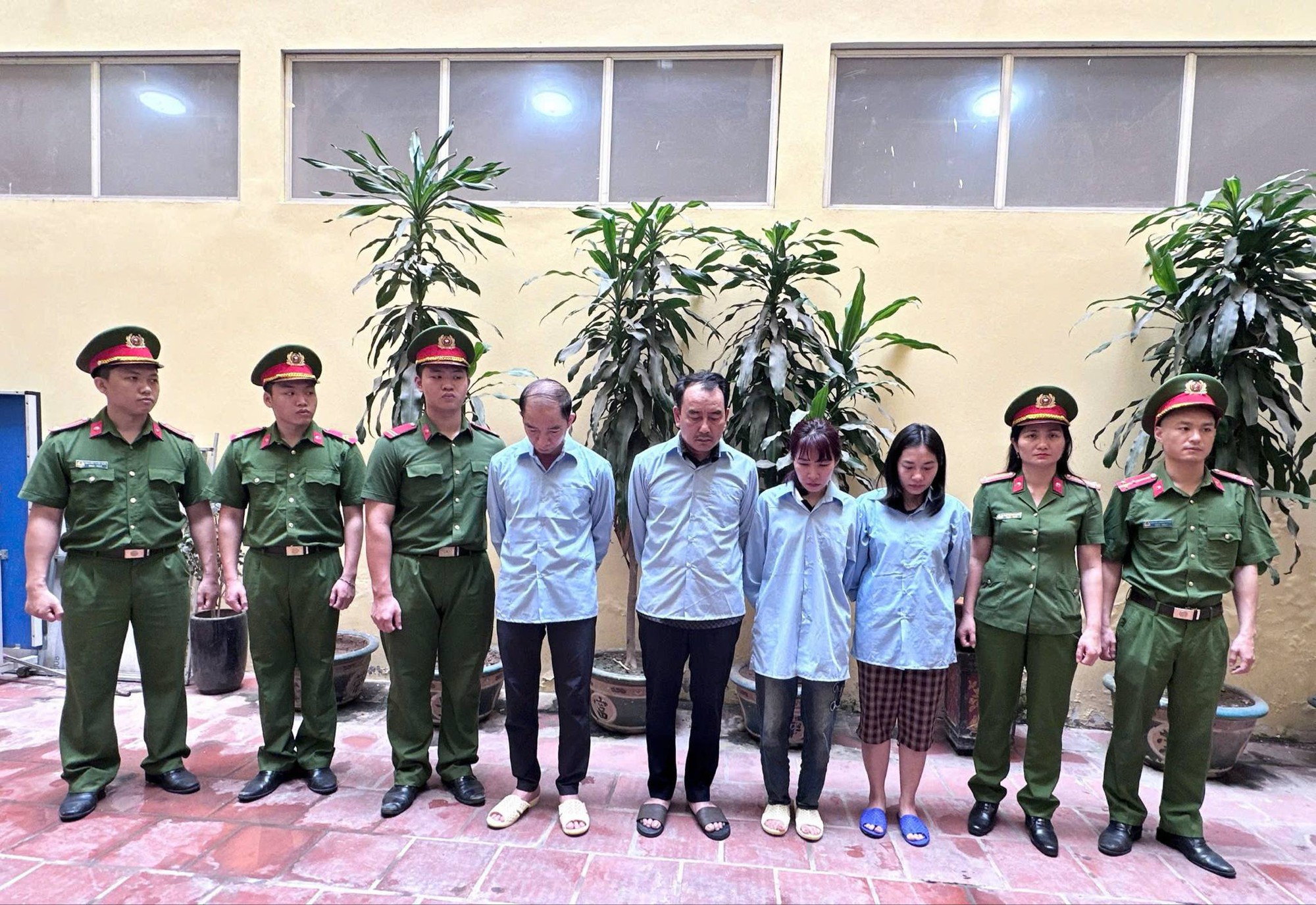 Hà Nội khởi tố Bí thư đảng ủy phường Hoàng Liệt vì nhận hối lộ - Ảnh 1.