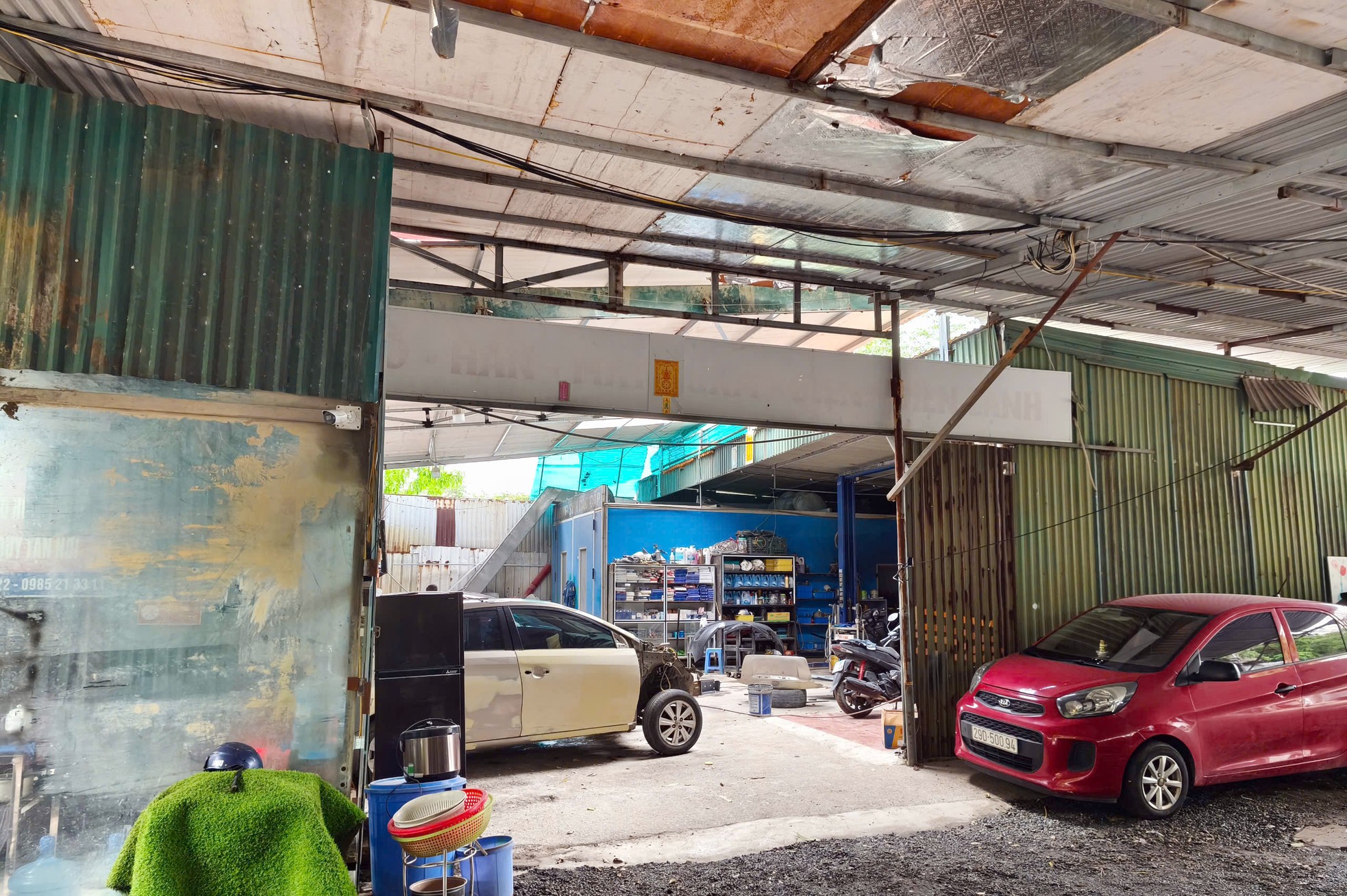 Nhận hối lộ Hoàng Liệt: Bí thư và cán bộ phường bị khởi tố vì tham nhũng - Ảnh 9.