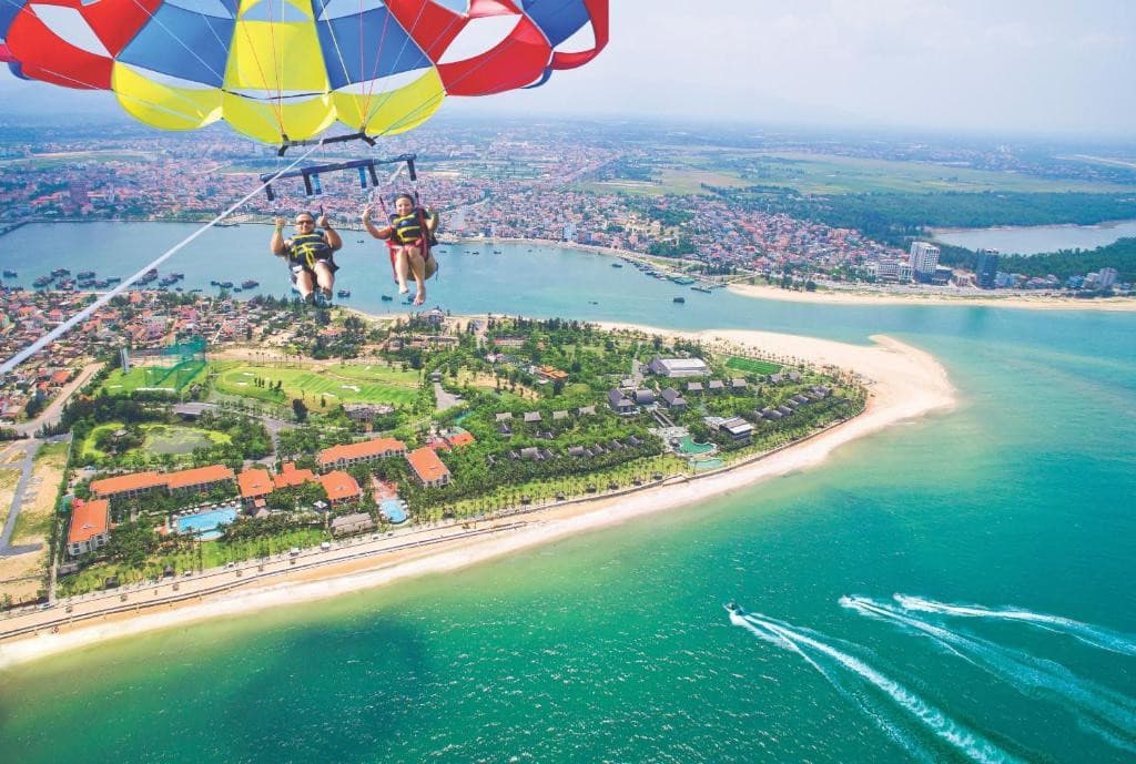Bức ảnh nước biển "xanh như ngọc" khiến nhiều du khách trầm trồ: Không phải ở Nha Trang hay Phú Quốc - Ảnh 3.