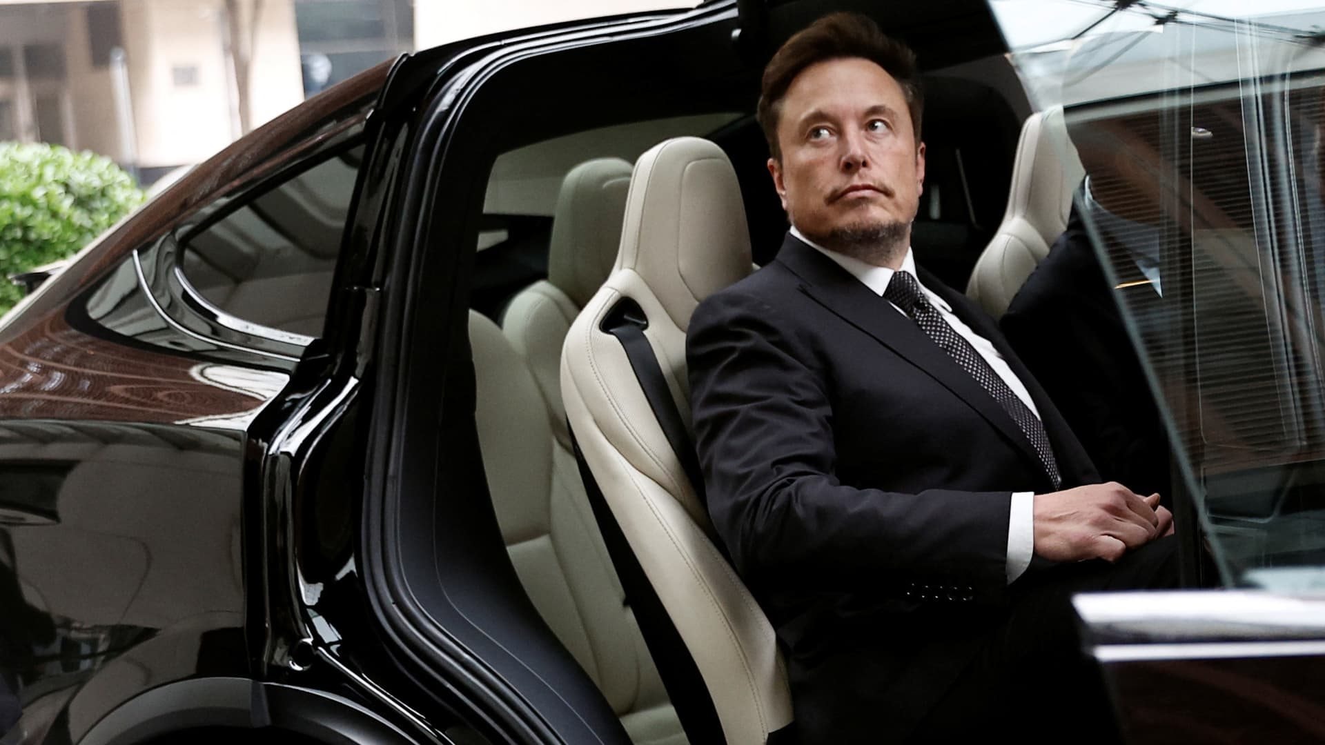 Elon Musk và cuộc đua robotaxi: Lật đổ Uber , Grab bằng công nghệ xe điện - Ảnh 4. Elon Musk và cuộc đua robotaxi: Lật đổ Uber , Grab bằng công nghệ xe điện - Ảnh 4.