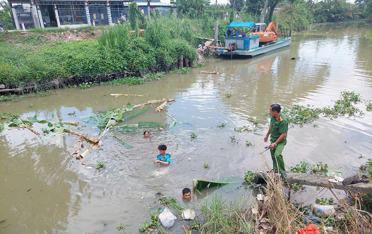 Án mạng An Giang: Nữ nghi phạm từng làm vệ sĩ thừa nhận tội ác man rợ - Ảnh 4.