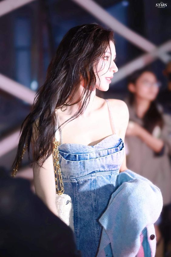 Mỹ nh&acirc;n được v&iacute; như "b&uacute;p b&ecirc; sống", từng ngồi ăn cũng g&acirc;y sốt nay &eacute;p c&acirc;n gầy đ&aacute;ng b&aacute;o động- Ảnh 14.