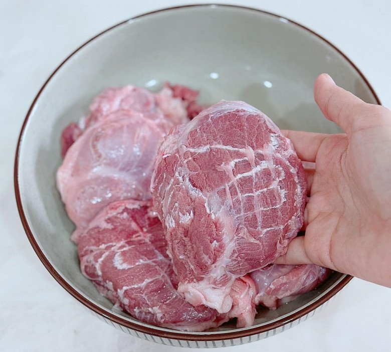 1 bộ phận đặc biệt trên con lợn, chỉ có vài lạng, mua siêu khó, đi chợ từ 5 giờ sáng thì may ra...- Ảnh 3.