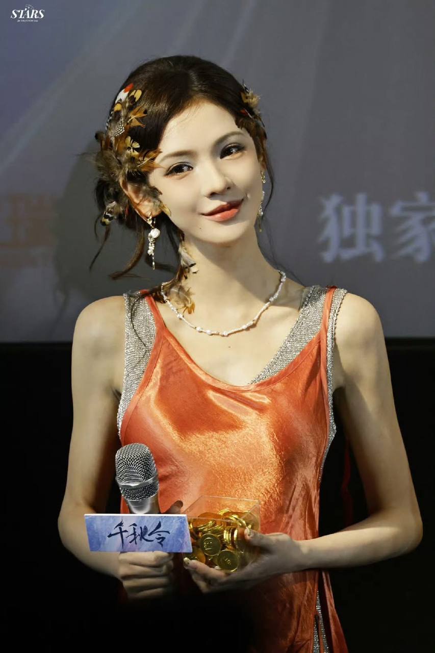 Mỹ nh&acirc;n được v&iacute; như "b&uacute;p b&ecirc; sống", từng ngồi ăn cũng g&acirc;y sốt nay &eacute;p c&acirc;n gầy đ&aacute;ng b&aacute;o động- Ảnh 2.