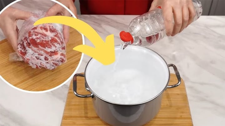 Cách rã đông thịt bằng giấm nhanh chóng và an toàn cho bữa ăn ngon - Ảnh 1.