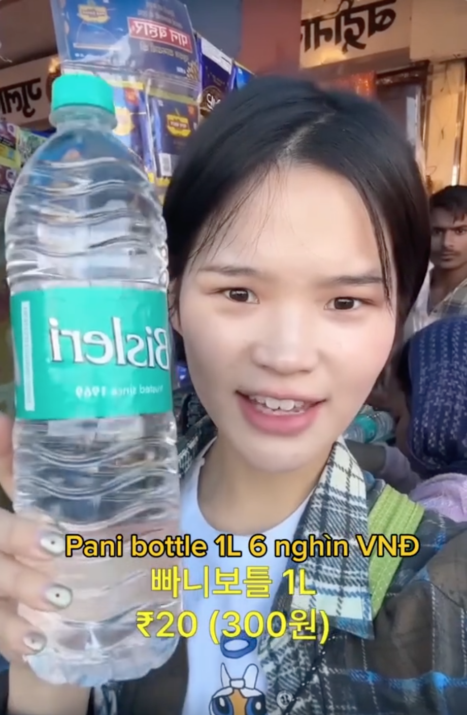 Đi Ấn Độ một mình, cô gái tiết lộ bảng giá "không tưởng": 6k/chai nước 1 lít, 15k/nải chuối, sốc nhất là giá tàu điện - Ảnh 3. Đi Ấn Độ một mình, cô gái tiết lộ bảng giá "không tưởng": 6k/chai nước 1 lít, 15k/nải chuối, sốc nhất là giá tàu điện - Ảnh 3.