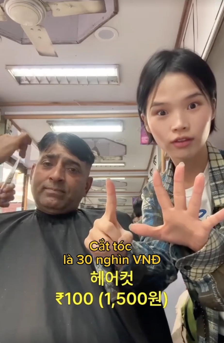 Đi Ấn Độ một mình, cô gái tiết lộ bảng giá "không tưởng": 6k/chai nước 1 lít, 15k/nải chuối, sốc nhất là giá tàu điện - Ảnh 12. Đi Ấn Độ một mình, cô gái tiết lộ bảng giá "không tưởng": 6k/chai nước 1 lít, 15k/nải chuối, sốc nhất là giá tàu điện - Ảnh 12.