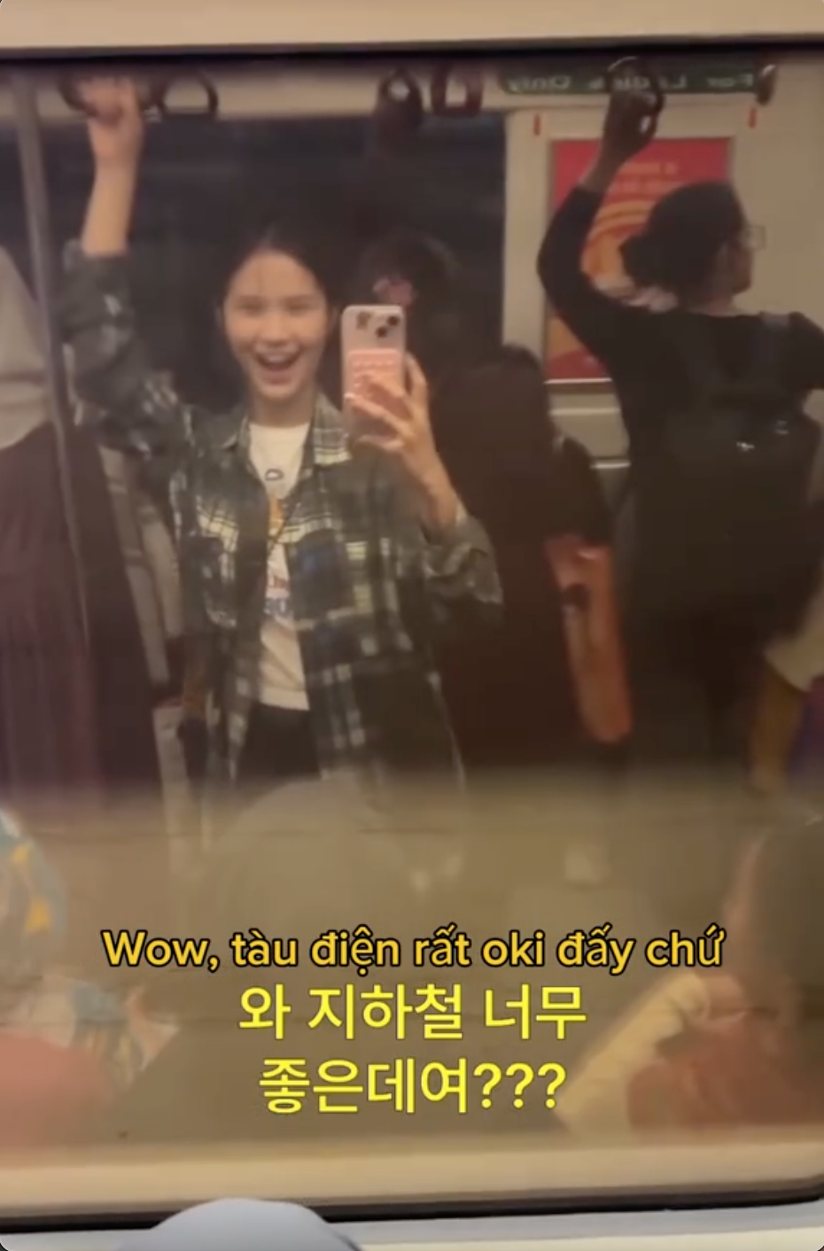 Đi Ấn Độ một mình, cô gái tiết lộ bảng giá "không tưởng": 6k/chai nước 1 lít, 15k/nải chuối, sốc nhất là giá tàu điện - Ảnh 15. Đi Ấn Độ một mình, cô gái tiết lộ bảng giá "không tưởng": 6k/chai nước 1 lít, 15k/nải chuối, sốc nhất là giá tàu điện - Ảnh 15.