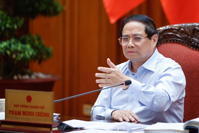 Cắt giảm thủ tục hành chính: Giải pháp tiết kiệm hơn 120 nghìn tỷ đồng mỗi năm - Ảnh 1. Cắt giảm thủ tục hành chính: Giải pháp tiết kiệm hơn 120 nghìn tỷ đồng mỗi năm - Ảnh 1.