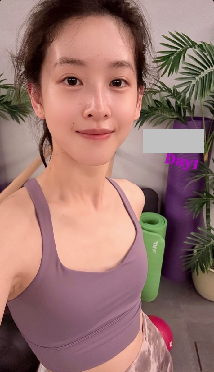 Mặt mộc U35 của "hot girl trà sữa" đình đám: Chữ "ê" của cư dân mạng đến tận thiên đàng...- Ảnh 2. Mặt mộc U35 của "hot girl trà sữa" đình đám: Chữ "ê" của cư dân mạng đến tận thiên đàng...- Ảnh 2.