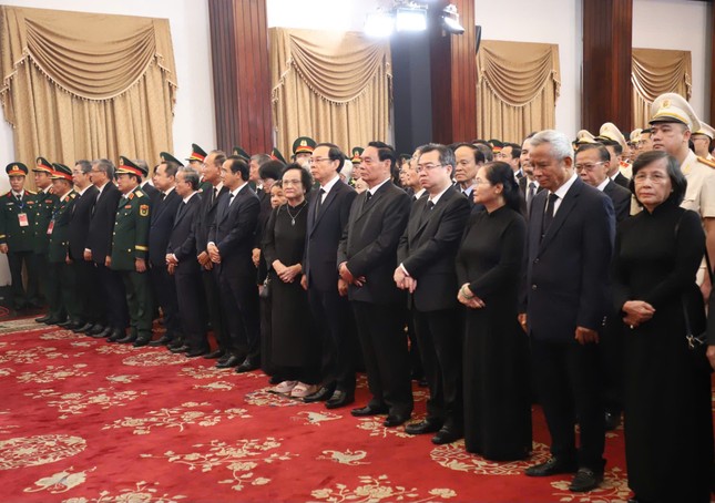 Lễ viếng nguyên Chủ tịch nước Trần Đức Lương - Ảnh 23.