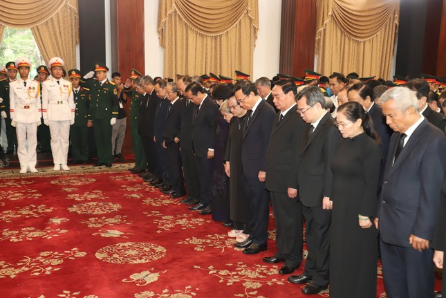 Lễ viếng nguyên Chủ tịch nước Trần Đức Lương - Ảnh 22.