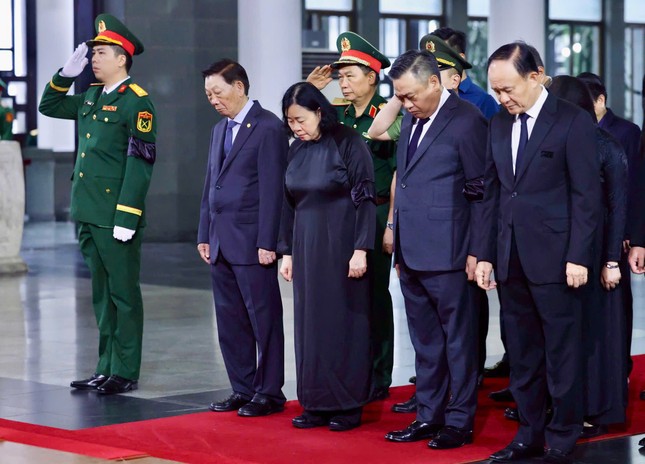 Lễ viếng nguyên Chủ tịch nước Trần Đức Lương - Ảnh 18.