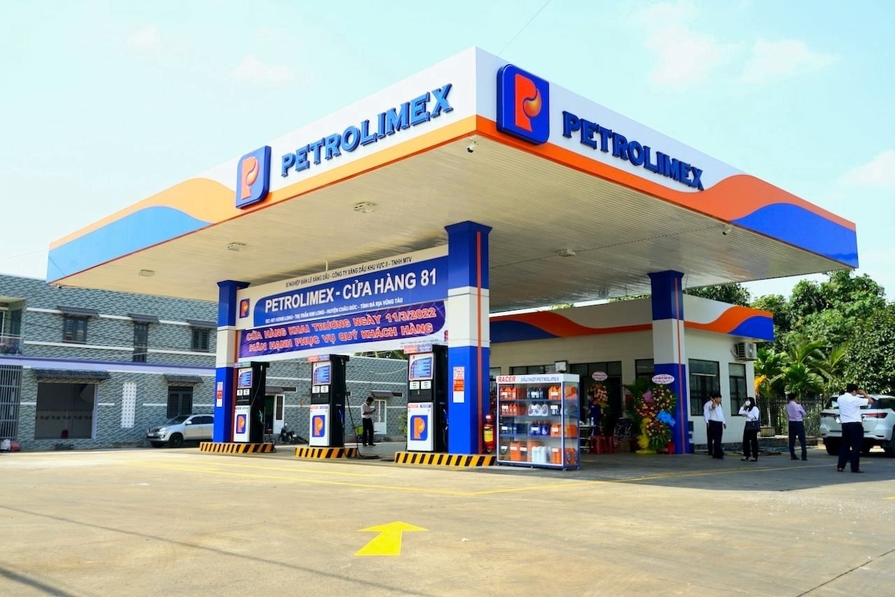 Petrolimex có quyết định bất ngờ tại Campuchia sau khi tạm đình chỉ TGĐ Đào Nam Hải - Ảnh 1.