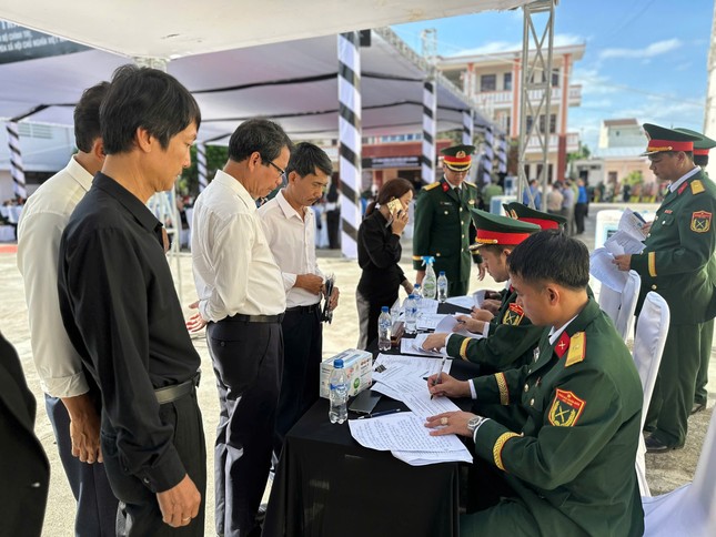 Lễ viếng nguyên Chủ tịch nước Trần Đức Lương - Ảnh 32.