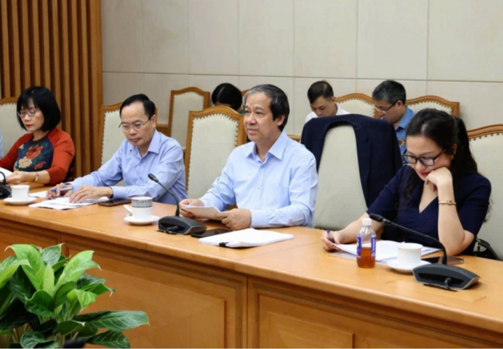 Bộ trưởng GD&ĐT đề xuất phân quyền quản lý giáo dục cấp xã Sau sáp nhập - Ảnh 1.