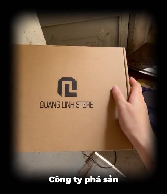 Rộ tin phá sản và nợ lương, tình hình của Quang Linh Store ra sao sau khi “Chủ tịch” bị bắt? - Ảnh 2. Rộ tin phá sản và nợ lương, tình hình của Quang Linh Store ra sao sau khi “Chủ tịch” bị bắt? - Ảnh 2.