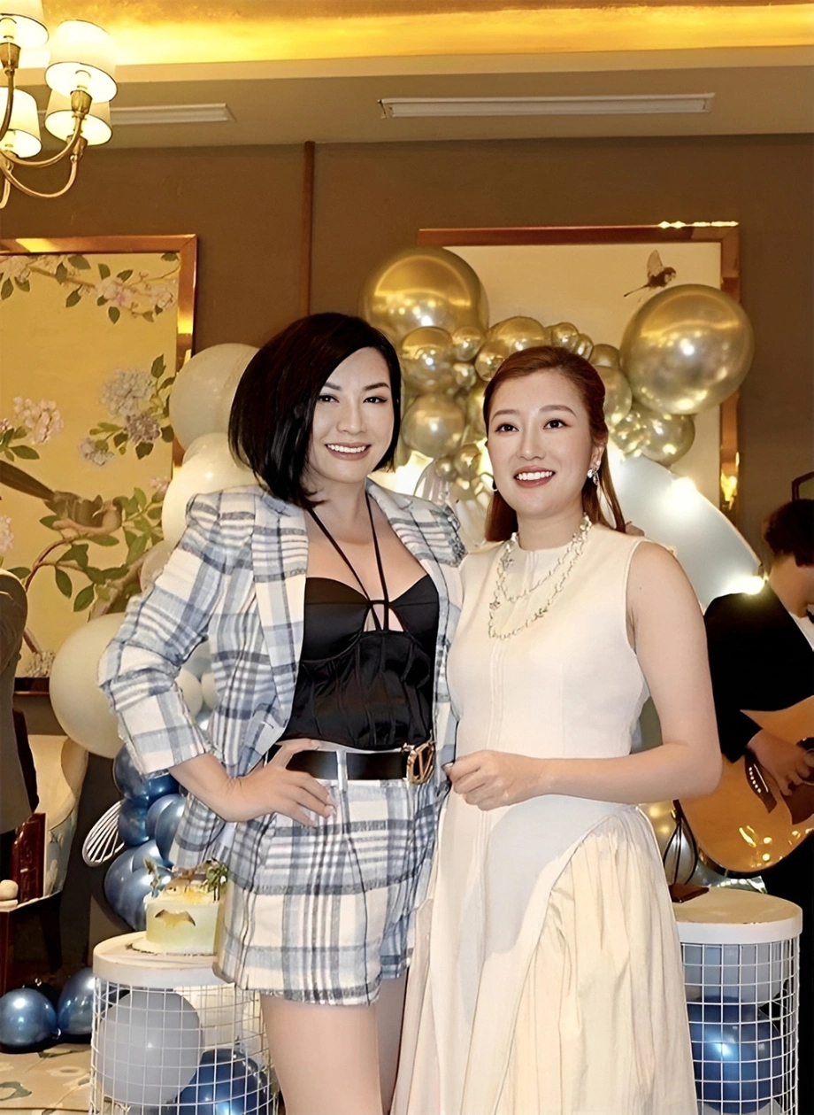 Cặp đôi Vbiz ly hôn 12 năm vẫn thoải mái gặp gỡ, tái ngộ, nghe xong lý do ai cũng gật gù- Ảnh 6.