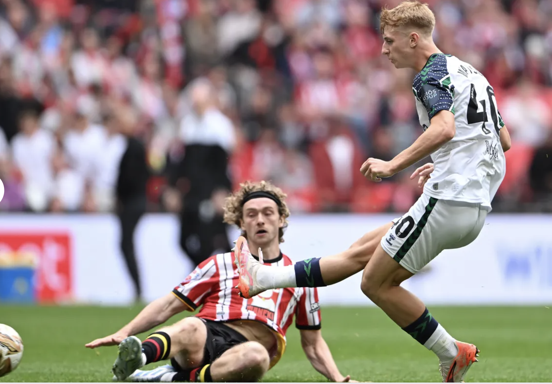 Sunderland trở lại Ngoại hạng Anh bằng bàn thắng trăm triệu bảng- Ảnh 6.