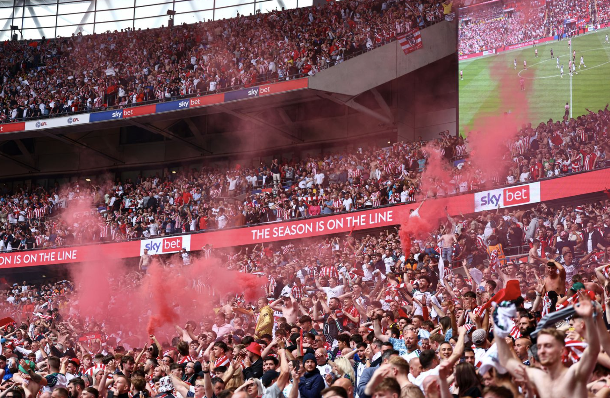 Sunderland trở lại Ngoại hạng Anh bằng bàn thắng trăm triệu bảng- Ảnh 1.