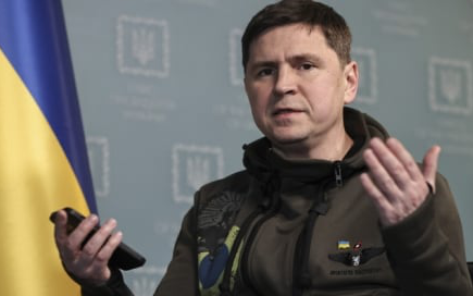 Tổng thống Trump từ chối viện trợ miễn ph&iacute; cho Kiev trong bối cảnh khủng hoảng Ukraine - Ảnh 2.