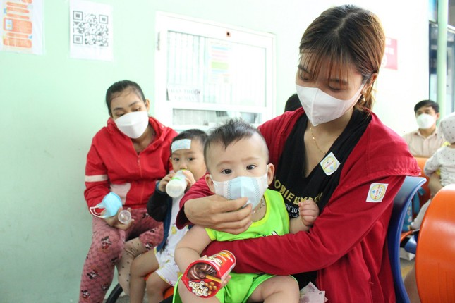 TPHCM phát hiện biến chủng COVID - 19 mới NB . 1 . 8 . 1 Với tỷ lệ lây lan cao - Ảnh 2.