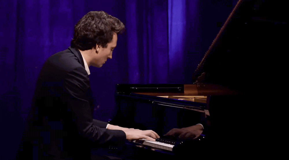 Đoạn video hé lộ biệt tài đẳng cấp của bạn trai Lisa, đã giàu còn giỏi cỡ này bảo sao đàng gái mê mệt- Ảnh 2. Đoạn video hé lộ biệt tài đẳng cấp của bạn trai Lisa, đã giàu còn giỏi cỡ này bảo sao đàng gái mê mệt- Ảnh 2.