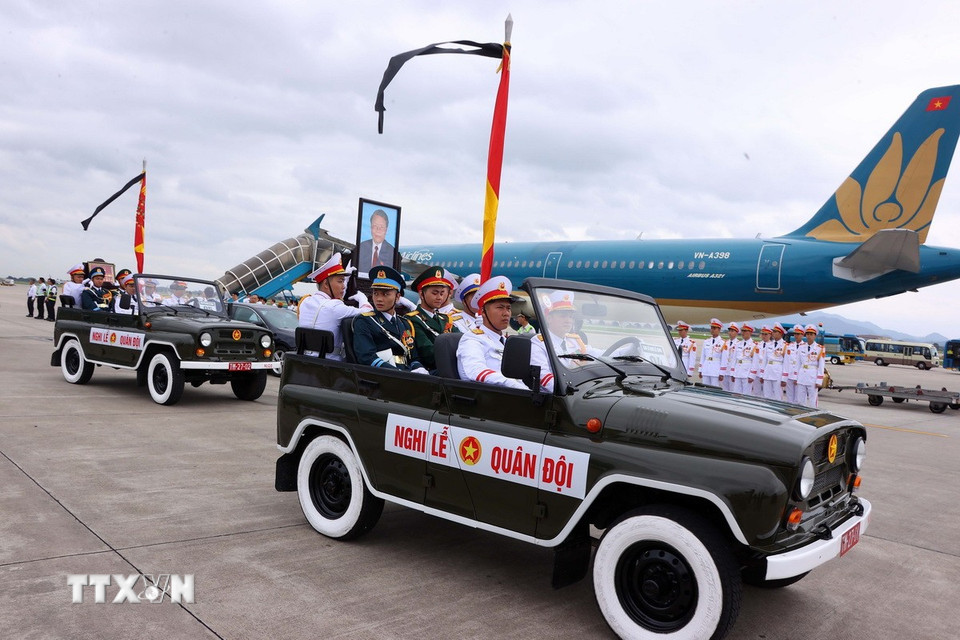 Trọng thể Lễ truy điệu, Lễ đưa tang nguyên Chủ tịch nước Trần Đức Lương - Ảnh 1.