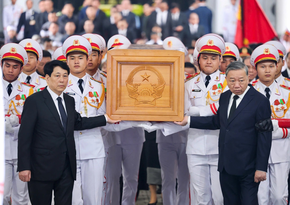 Trọng thể Lễ truy điệu nguyên Chủ tịch nước Trần Đức Lương - Ảnh 6.