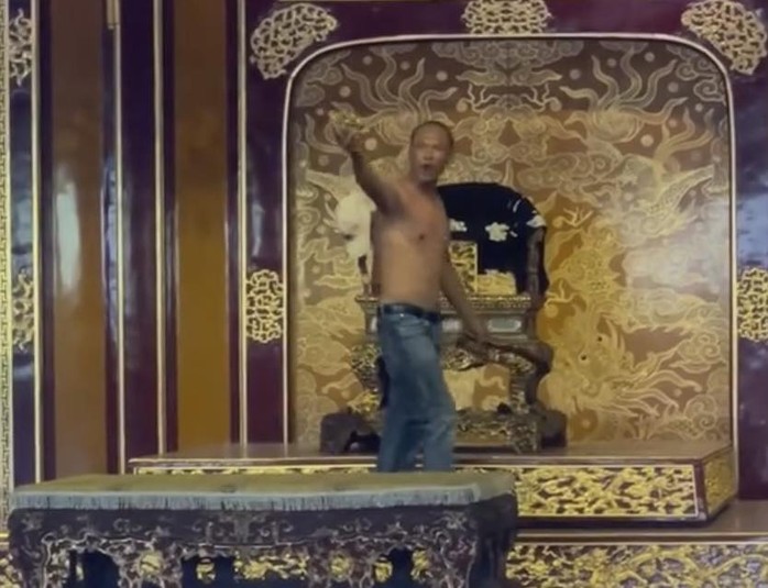 Ngai vua triều Nguyễn bị kẻ "loạn thần" x&acirc;m hại: Bảo vệ ở đ&acirc;u?- Ảnh 1.