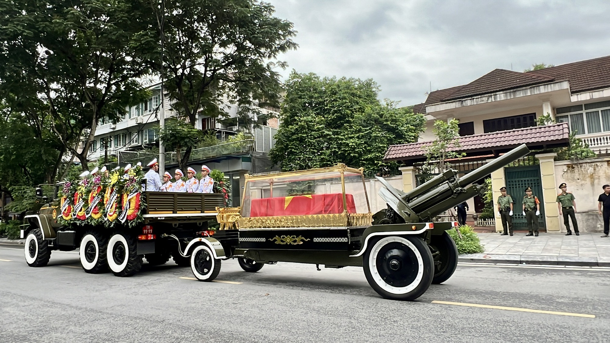 Trọng thể Lễ truy điệu nguyên Chủ tịch nước Trần Đức Lương - Ảnh 3.