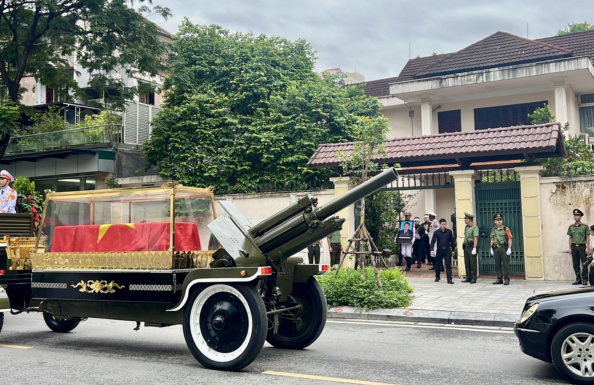 Trọng thể Lễ truy điệu nguyên Chủ tịch nước Trần Đức Lương - Ảnh 5.