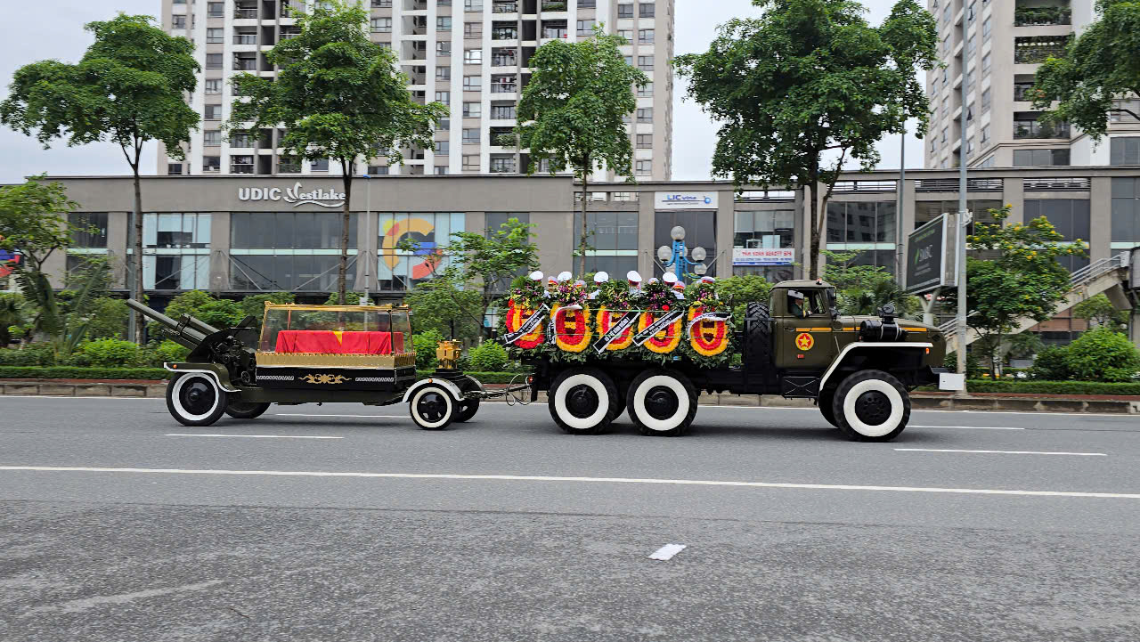 Trọng thể Lễ truy điệu nguyên Chủ tịch nước Trần Đức Lương - Ảnh 6.