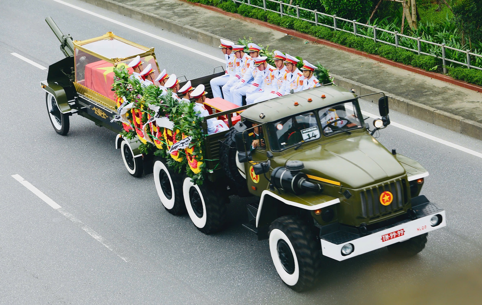 Trọng thể Lễ truy điệu nguyên Chủ tịch nước Trần Đức Lương - Ảnh 5.