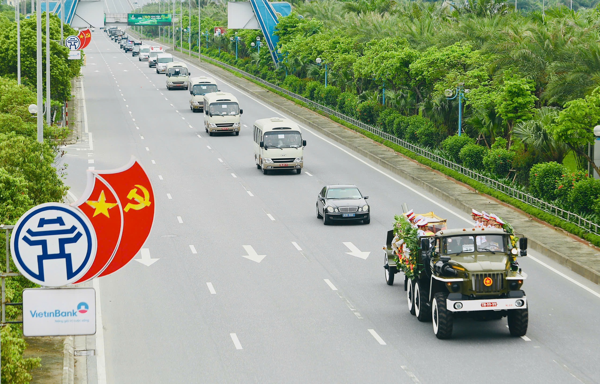 Trọng thể Lễ truy điệu nguyên Chủ tịch nước Trần Đức Lương - Ảnh 4.