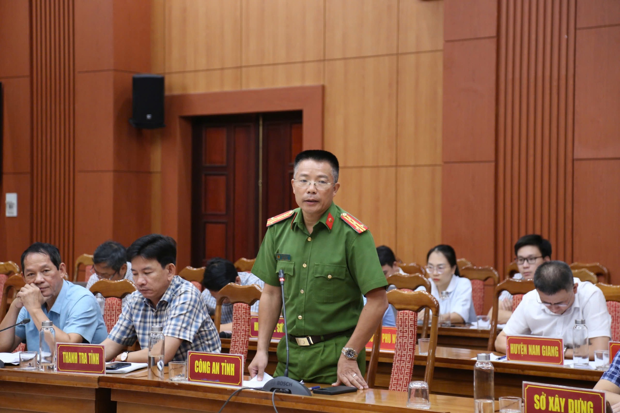 Mỏ c&aacute;t đấu gi&aacute; 370 tỉ ở Quảng Nam: Đ&atilde; khởi tố vụ &aacute;n - Ảnh 1.