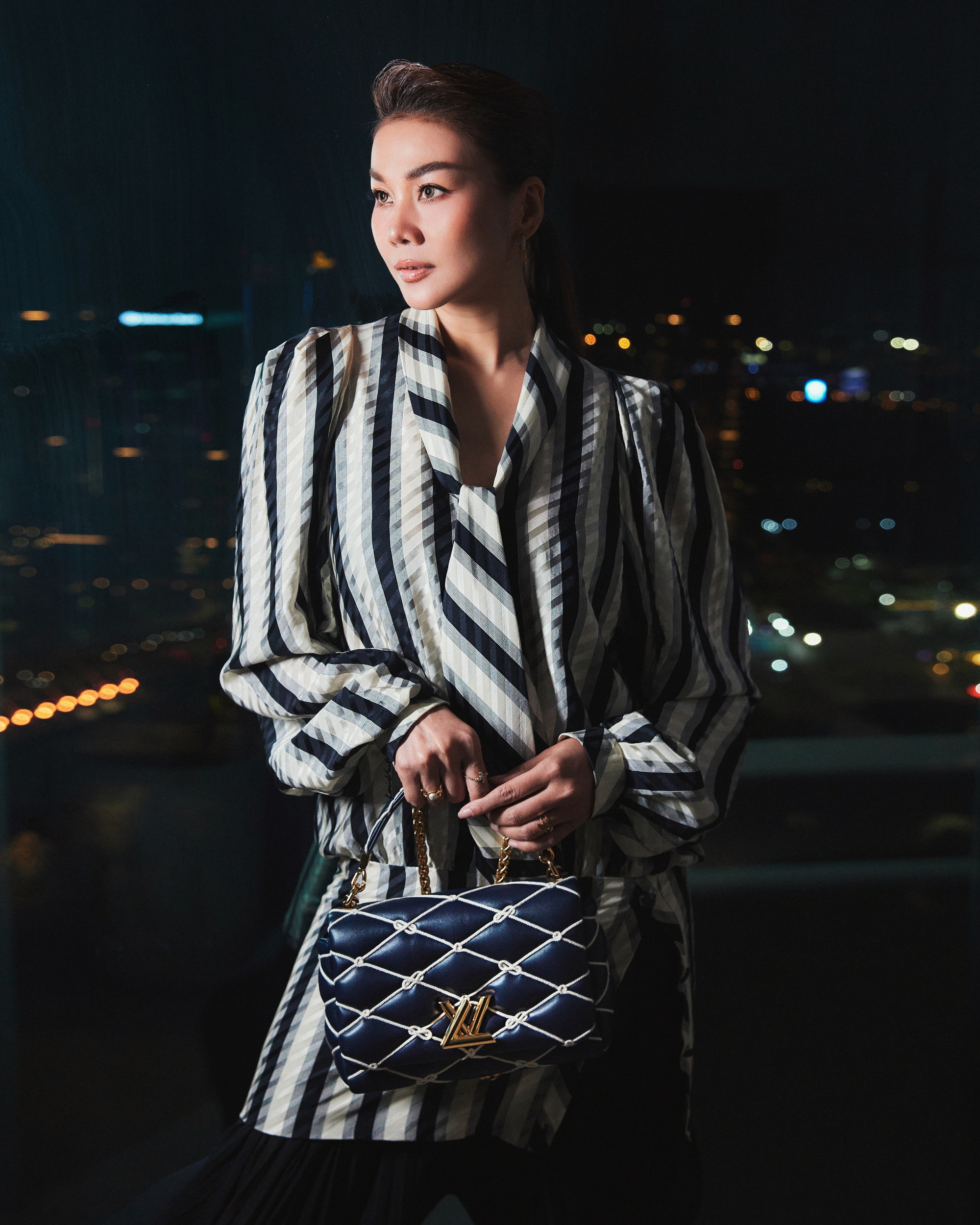 Cận cảnh outfit 285 triệu đồng của Thanh Hằng   - Ảnh 4.