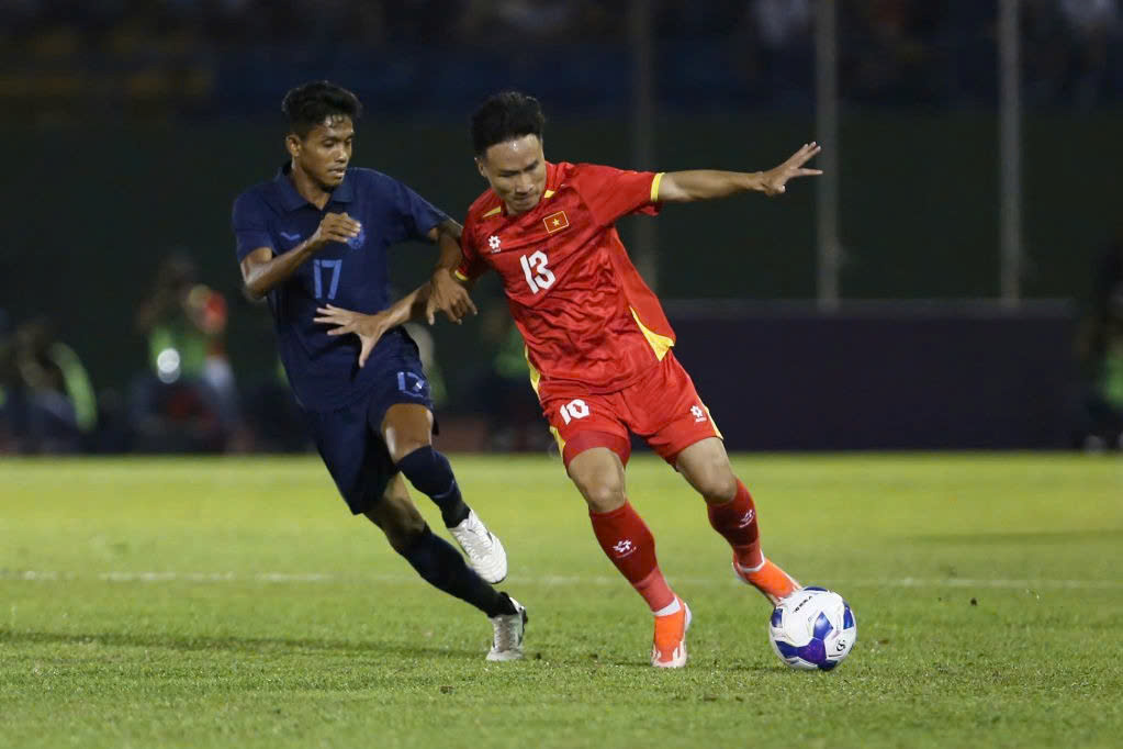 Tuyển Việt Nam tự tin chạm trán Malaysia - Ảnh 1.