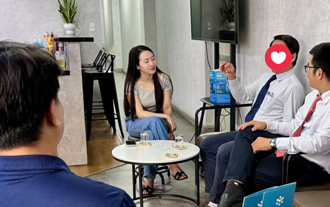 Cam thường bóc trần nhan sắc vợ giám đốc của Lương Xuân Trường, visual gây sốt, khí chất tiểu thư Hà thành chiếm “spotlight”- Ảnh 1.